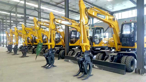 轮式抓木机 轮式抓木机