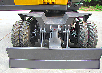 宝鼎抓木机重载车身设计