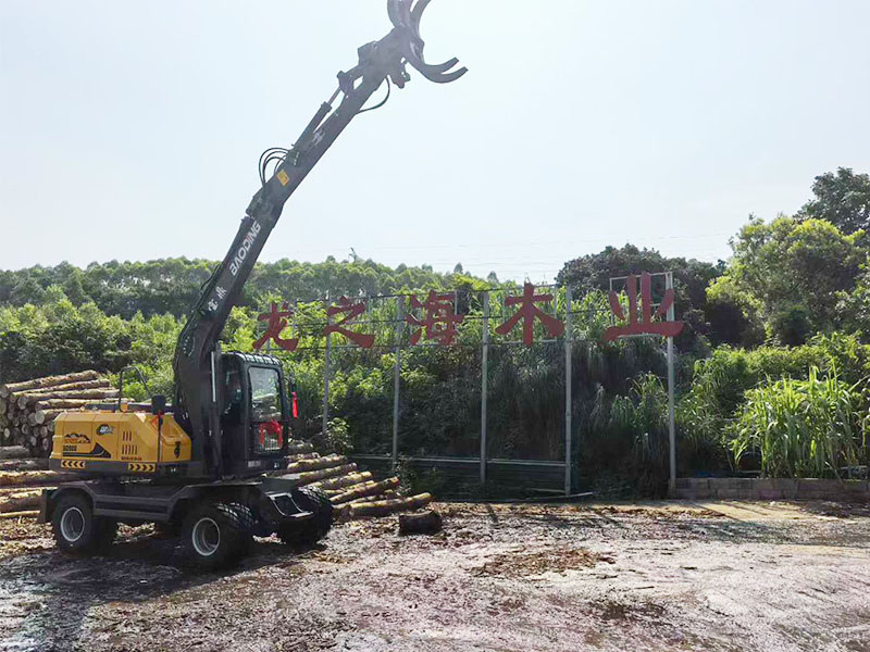 宝鼎90G抓木机.jpg 宝鼎90G抓木机.jpg